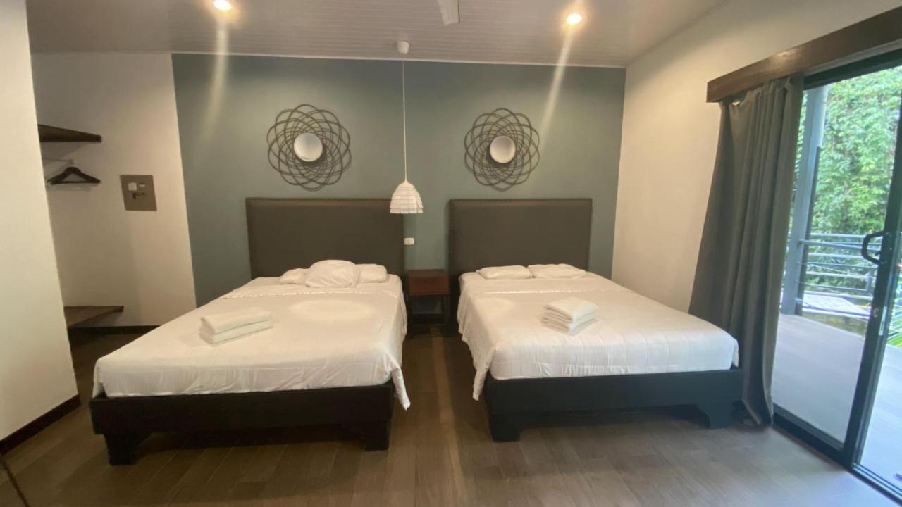 La Posada Jungle Hotel Мануел Антонио Екстериор снимка
